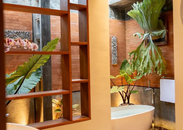 ヴィラ Manik Galih Private Pool